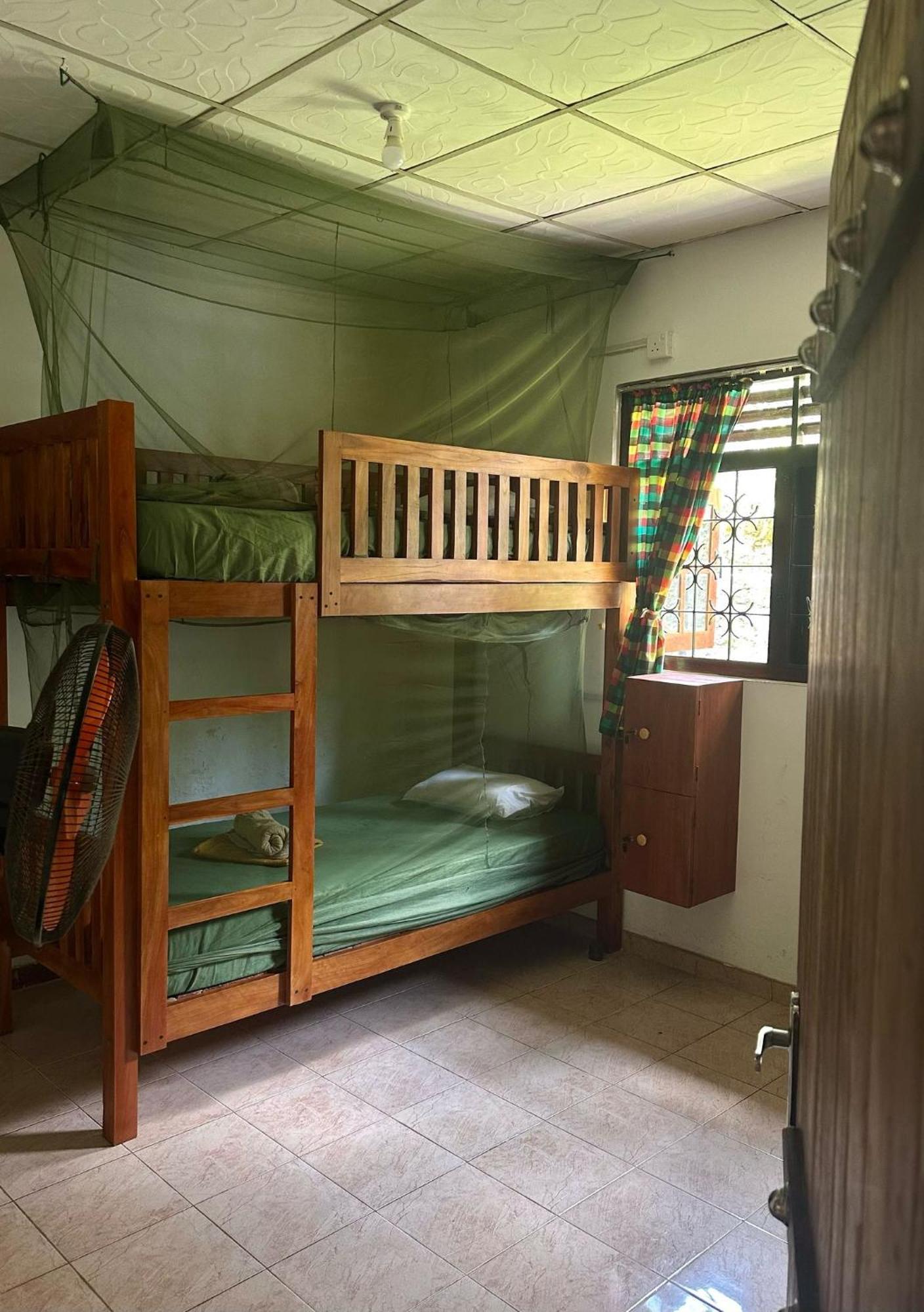 Coco Mango Hostel Диквелла Экстерьер фото